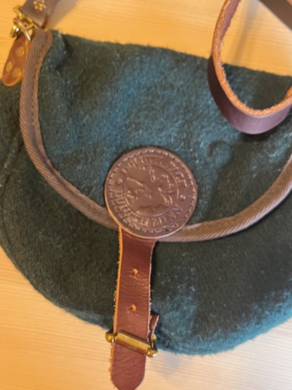Classic Wool Small Shell Purse - Picture 3 of 6